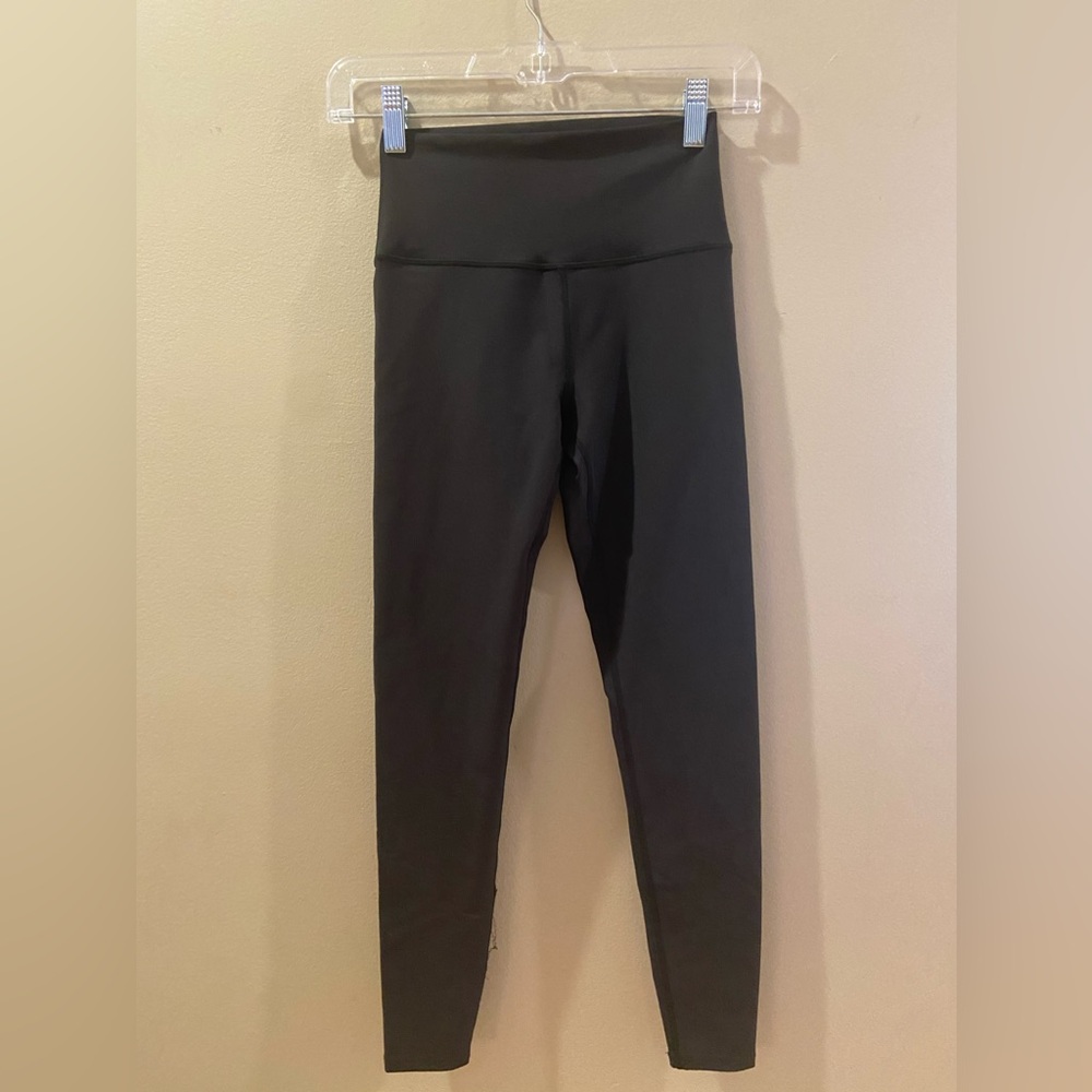 Reebok XS black leggings {1238}